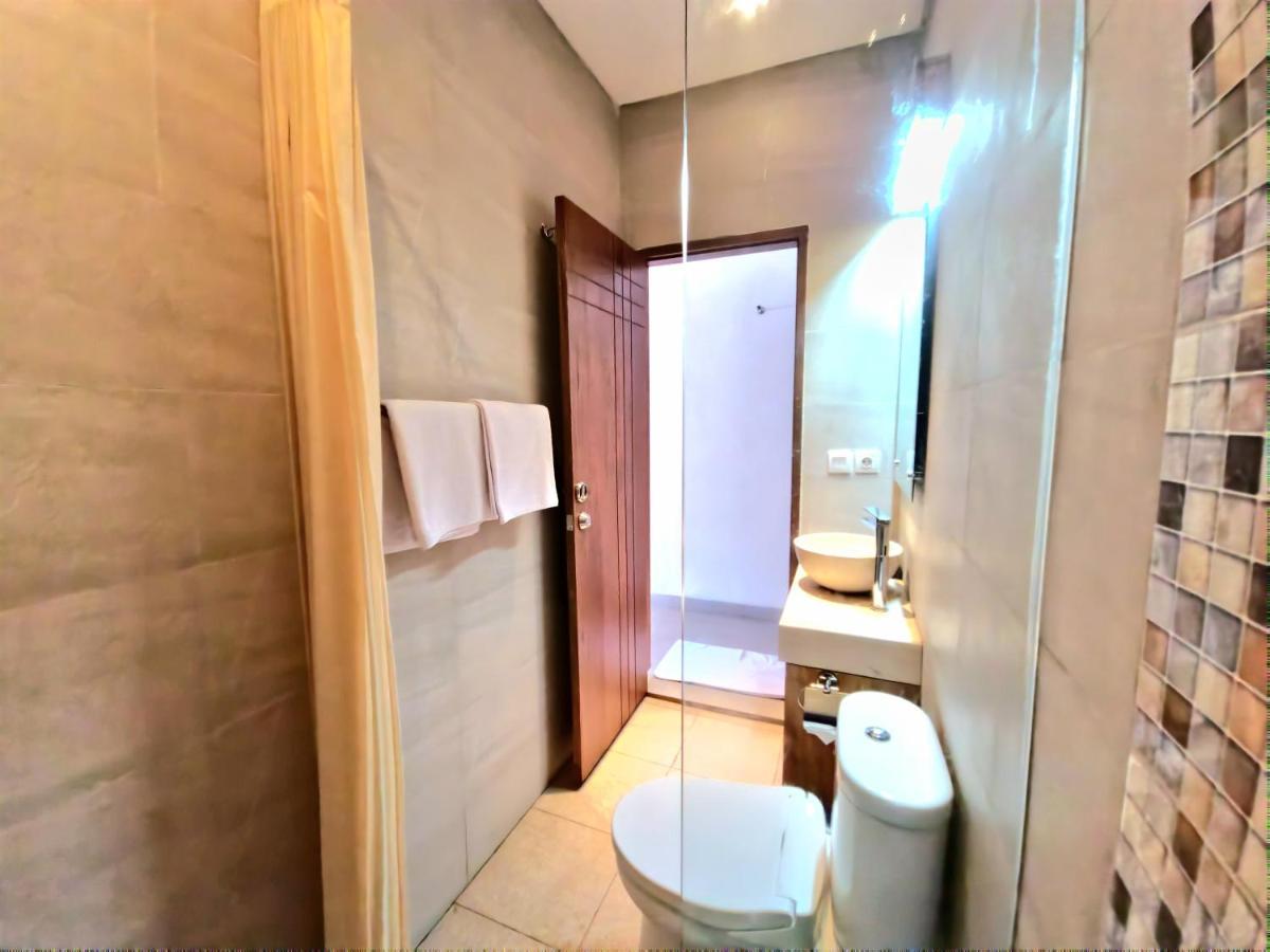 Kamandaka Hostel Kuta Lombok Εξωτερικό φωτογραφία