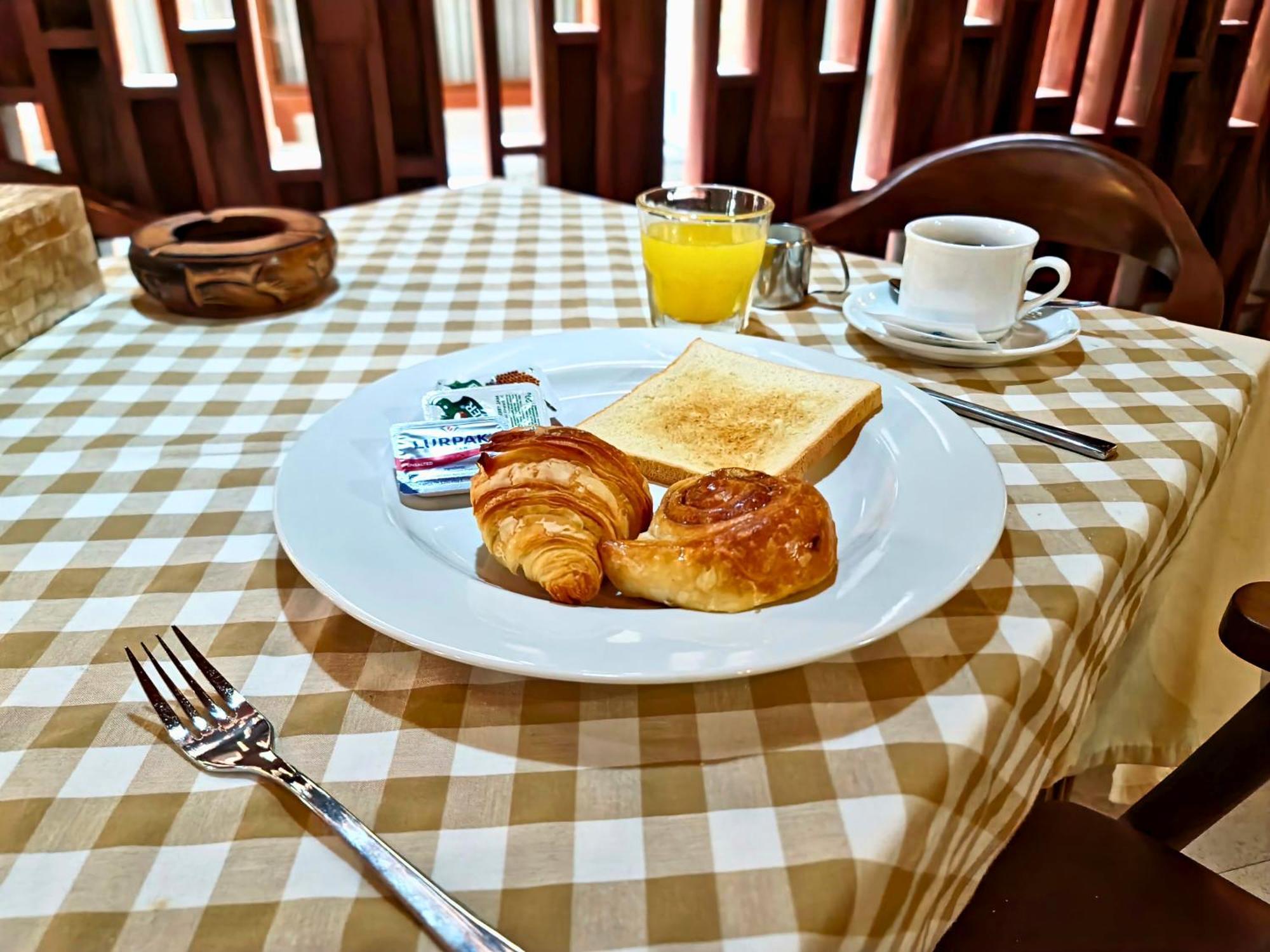Kamandaka Hostel Kuta Lombok Εξωτερικό φωτογραφία